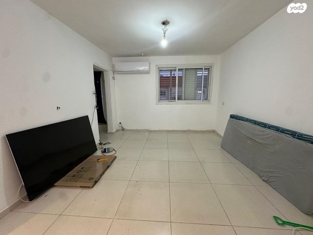 דירה, כפר סבא