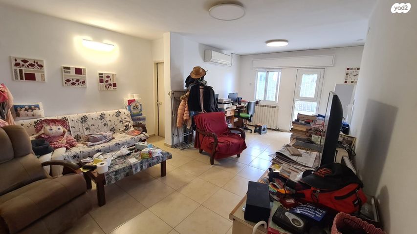 דירה, משה יוסטמן, גילה, ירושלים