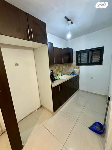 דירה, כפר סבא