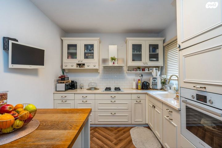 דירה, ניסן, חדרה