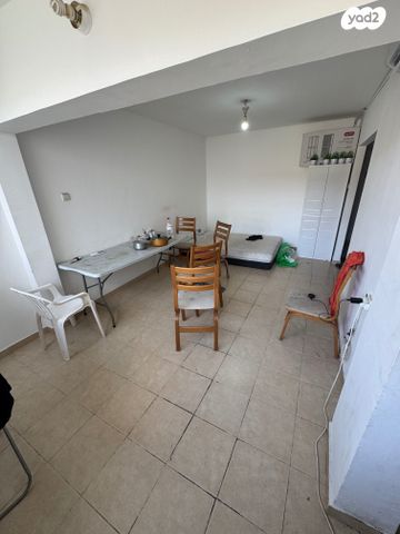 דירה, יערה, נאות הדקל, שדרות