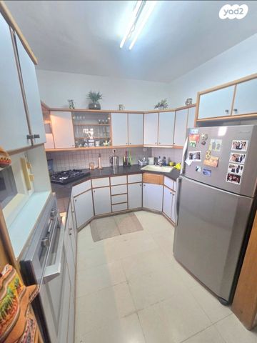 גג/ פנטהאוז, ראול ולנברג, רמת אשכול, חיפה