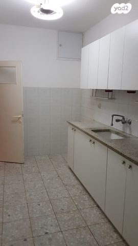 דירה, כפר גנים א, פתח תקווה