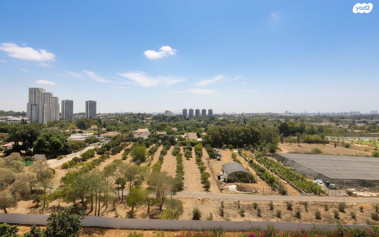 דירה, יצחק נבון, נאות אריאל שרון, קרית אונו