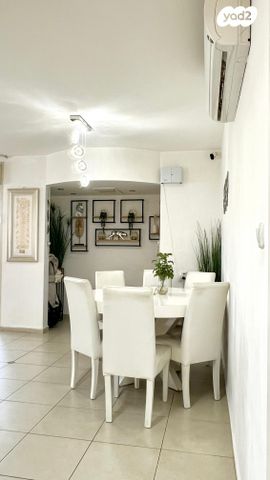 דירה, שדרות מנחם בגין, גדרה הצעירה, גדרה