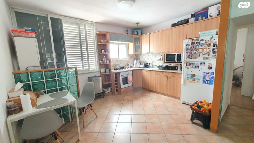 דירה, מנדלי מוכר ספרים, לב העיר, בת ים