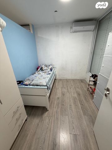 דירה, יוסף פפר, תקומה / קרית חזני, פתח תקווה