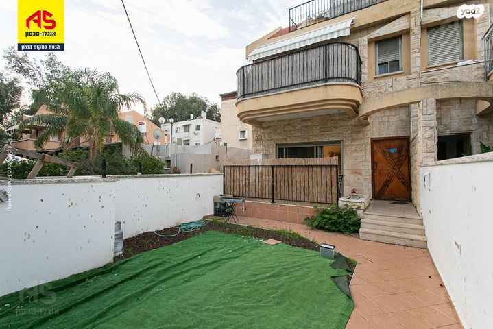 דו משפחתי, חיפה