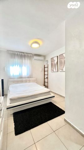 דירה, שדרות מנחם בגין, גדרה הצעירה, גדרה