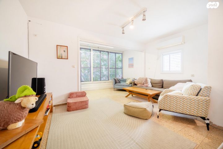 דירה, הס, תל אביב יפו