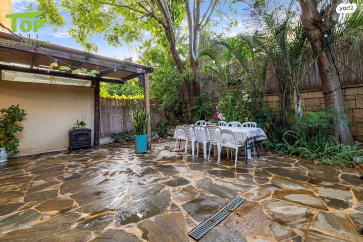 בית פרטי/ קוטג', משה לוי, גני איריס, נס ציונה