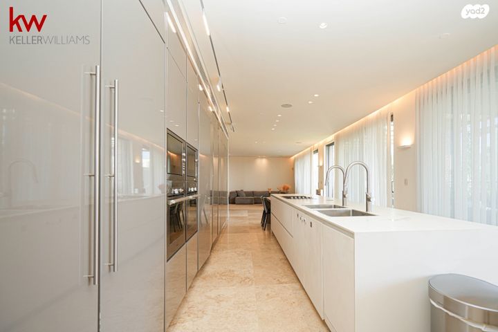 גג/ פנטהאוז, המעלות, מרכז דרום, רעננה