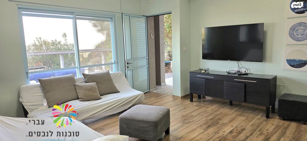 דו משפחתי, מגדל