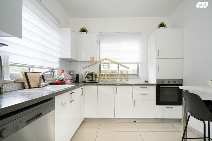 בית פרטי/ קוטג', חיים ארלוזורוב 30, נאות גנים, נתניה