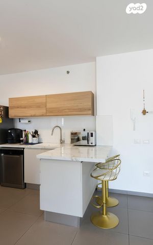 דירה, יצחק נבון, נאות אריאל שרון, קרית אונו