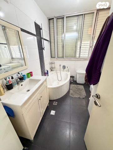 דירה, יוסף פפר, תקומה / קרית חזני, פתח תקווה