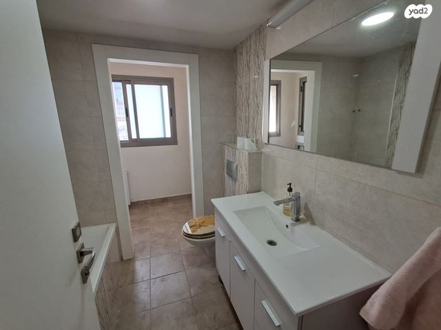 דירה, מקור חיים, ירושלים