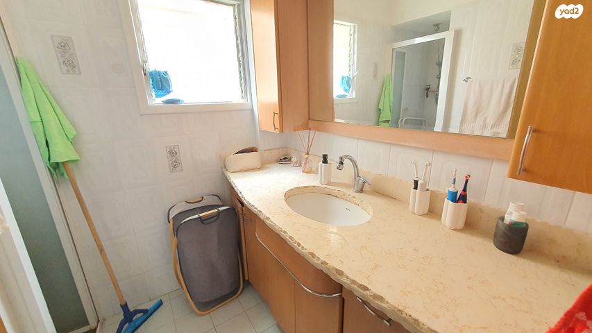 דירה, מנדלי מוכר ספרים, לב העיר, בת ים