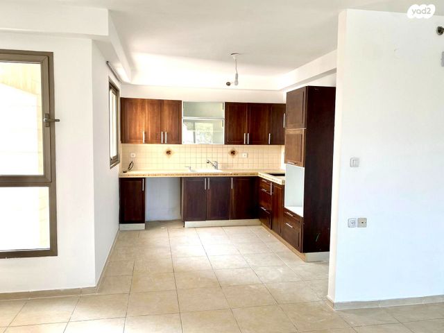 דירה, שמעון בן צבי, שטח 9, גבעתיים