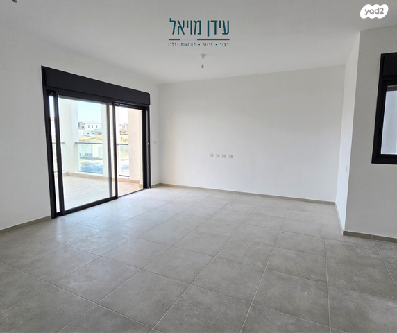 דירה, בת חפר