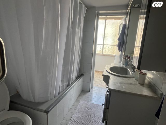 דירה, התקופה, גבעת הורדים, רסקו, ירושלים