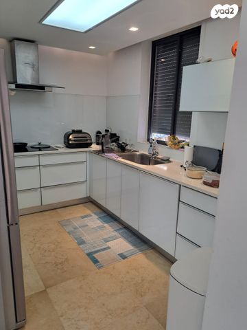 גני צהלה, רמות צהלה