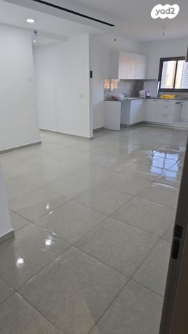 דירה, היוצרים, עיר היין, אשקלון