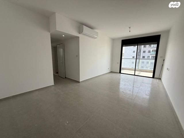 דירה, חיטה, הבוסתנים, שדרות