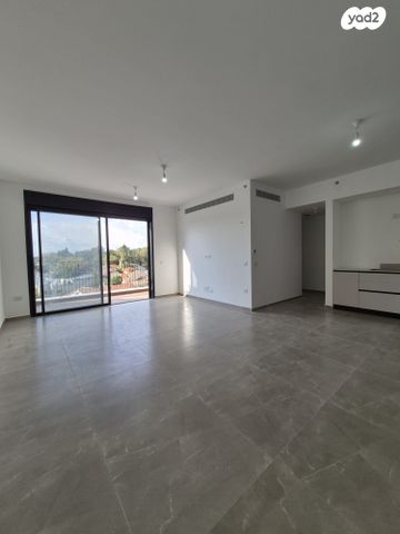 דירה, נווה מגן, רמת השרון