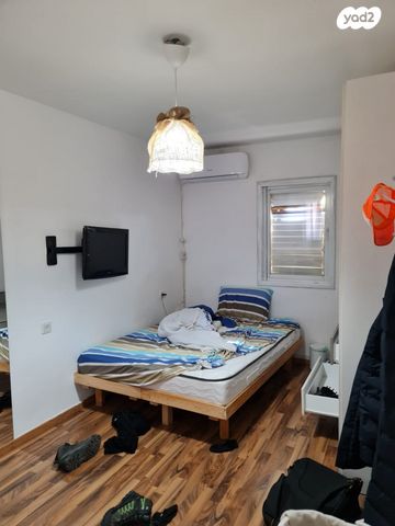 דירה, יהוד מונוסון