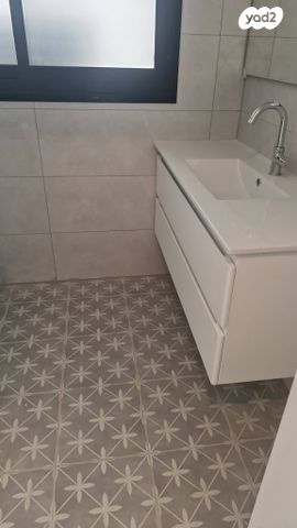 דירה, משה שרת, הצפון החדש - כיכר המדינה, תל אביב יפו