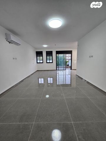 שדרות וייצמן 81