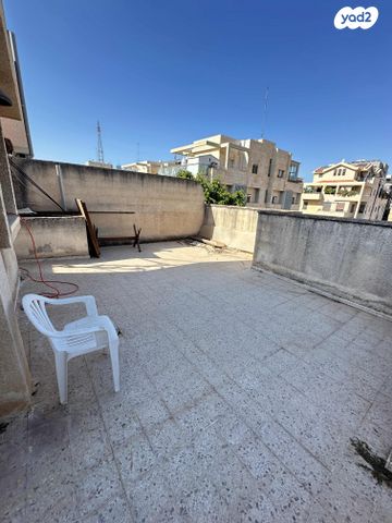 גג/ פנטהאוז, כנפי נשרים 9, תל יהודה, רמת גן