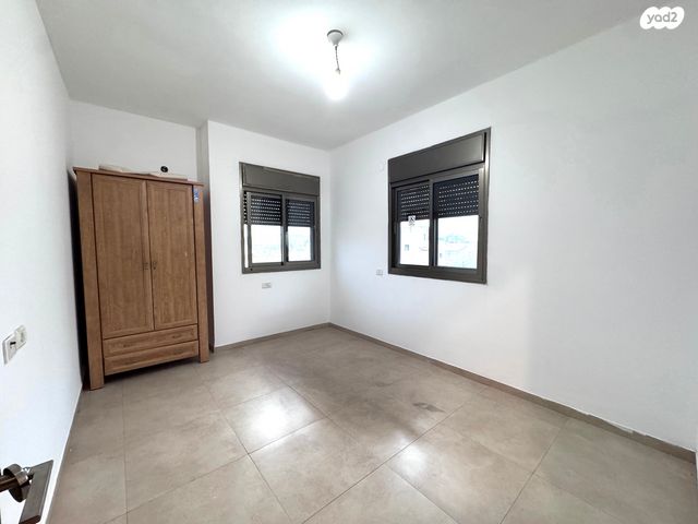 דו משפחתי, הדקל, עתלית