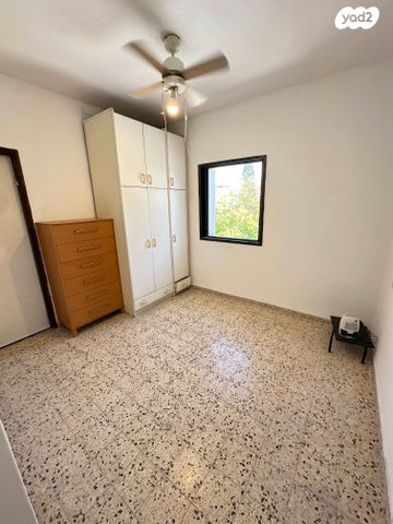 גג/ פנטהאוז, כנפי נשרים 9, תל יהודה, רמת גן