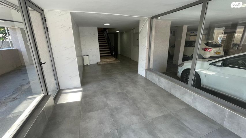 החשמונאים 64