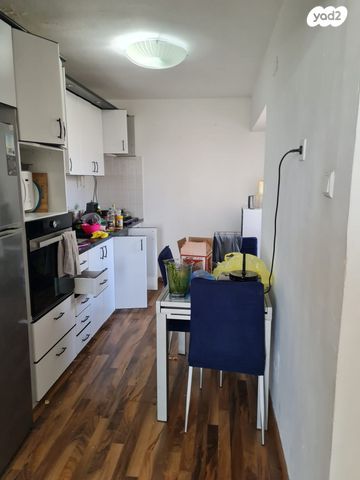 דירה, יהוד מונוסון