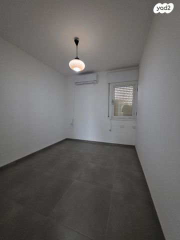 דירה, גיורא יוספטל, קרית ים ג', קרית ים