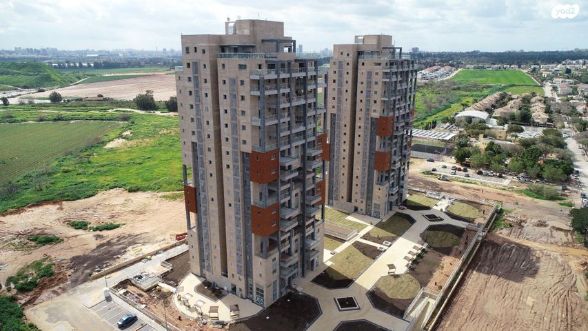 דירה, רמות מנחם, הוד השרון