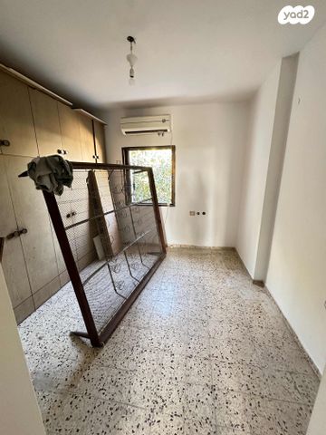 גג/ פנטהאוז, כנפי נשרים 9, תל יהודה, רמת גן