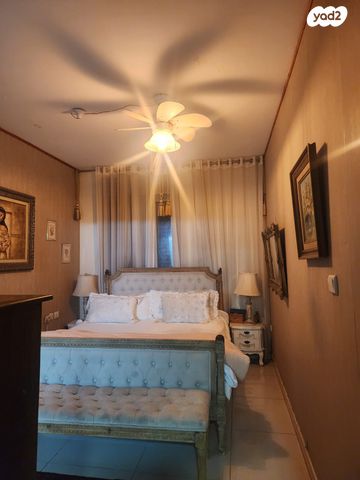 גג/ פנטהאוז, המגדל הלבן, שאר העיר, רמלה