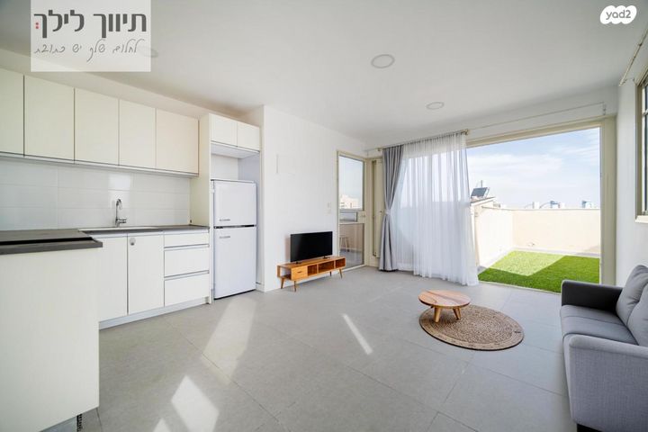 גג/ פנטהאוז, אלון, רמת השרון