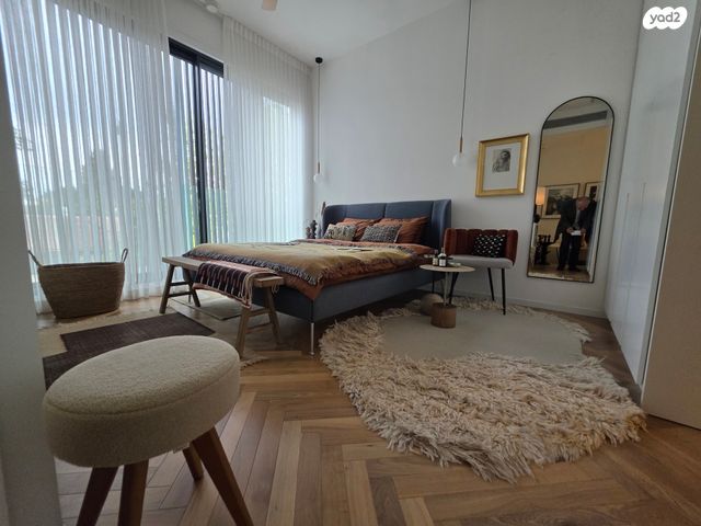 גג/ פנטהאוז, רזיאל, רמת חן, רמת גן