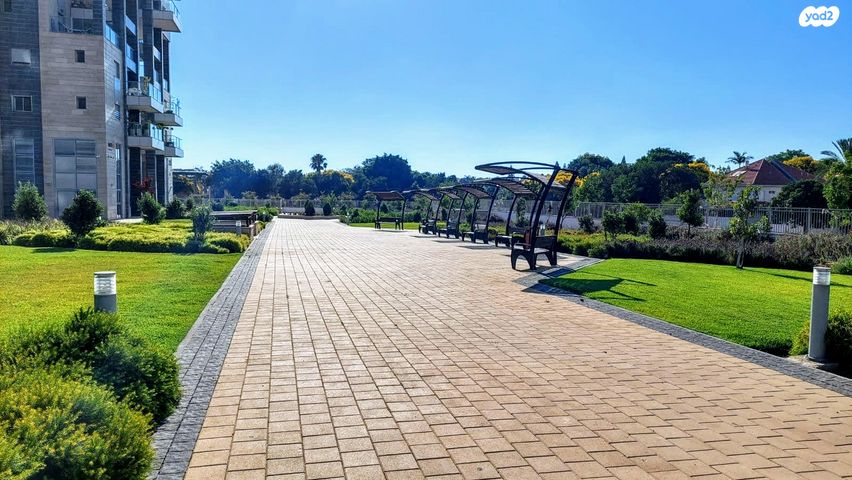 דירה, רמות מנחם, הוד השרון