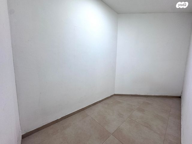 דו משפחתי, הדקל, עתלית