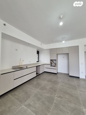 דירה, נווה מגן, רמת השרון