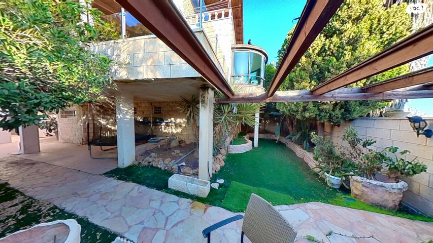 דירה, מבשרת ציון