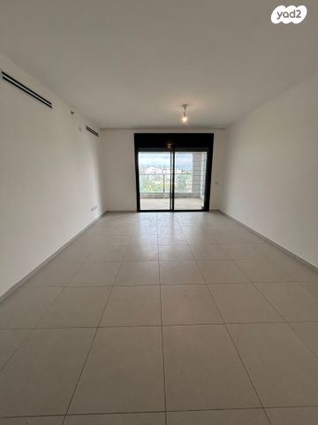 דירה, רועי קליין 7, קרית קריניצי, רמת גן