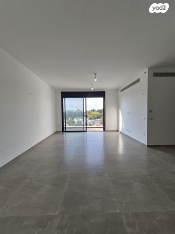 דירה, נווה מגן, רמת השרון