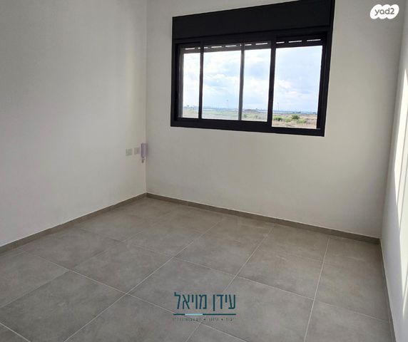 דירה, בת חפר